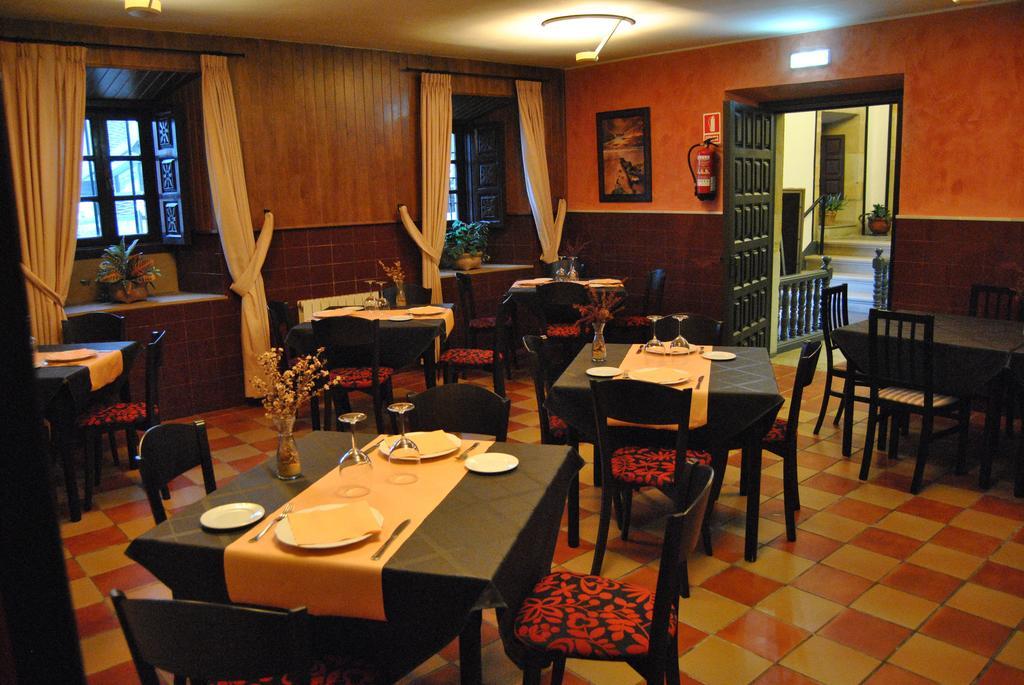 Hotel Palacio De Los Vallados Lastres Eksteriør billede